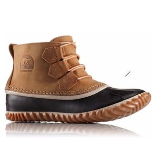 Sorel Leather Out and About Duck Boots Sz 7.5